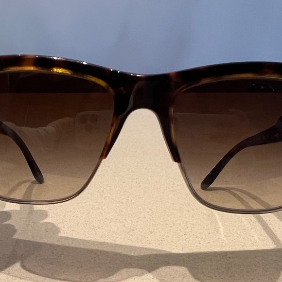 Stella McCartney Tortoiseshell & Gold Sunglasses - Picture 6 of 6
